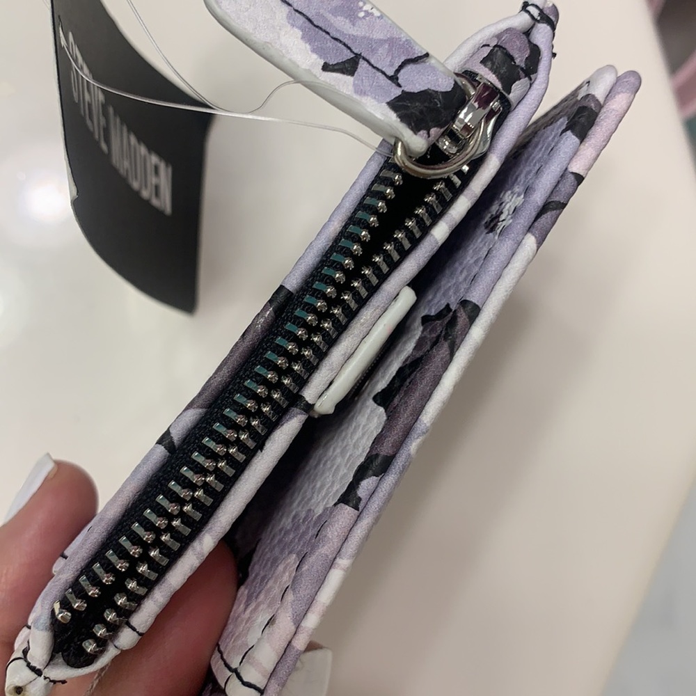 Steve Madden wallet - Picture 3 of 8